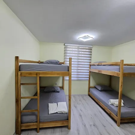 Lemon House Auberge de jeunesse *