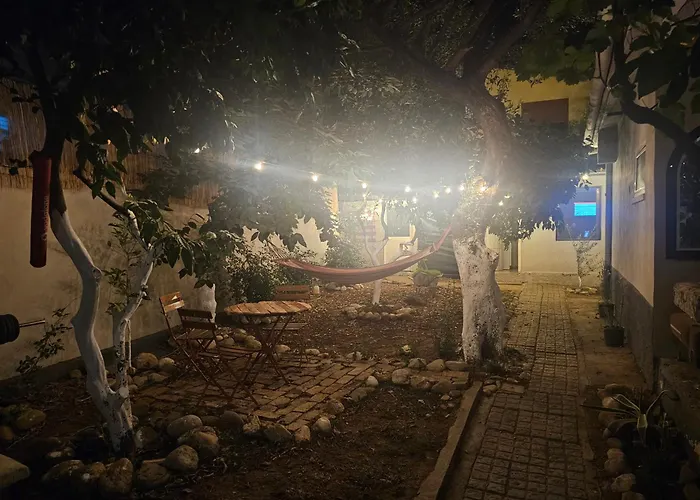 Lemon House Hostel Tirana