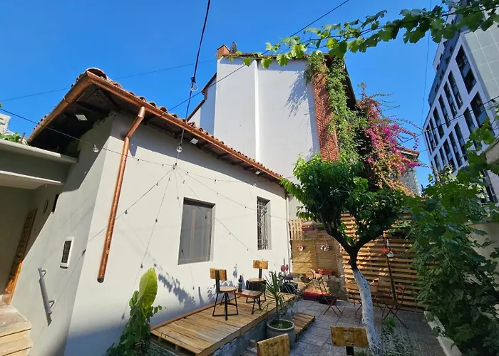 Lemon House Tirana