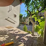 Lemon House Vandrerhjem Tirana