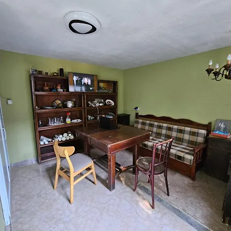 Хостел Lemon House Тирана