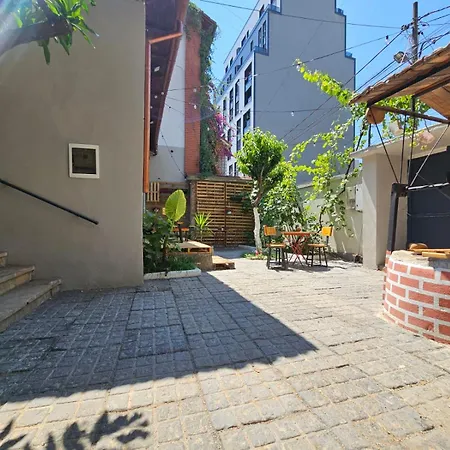 Lemon House * Тирана