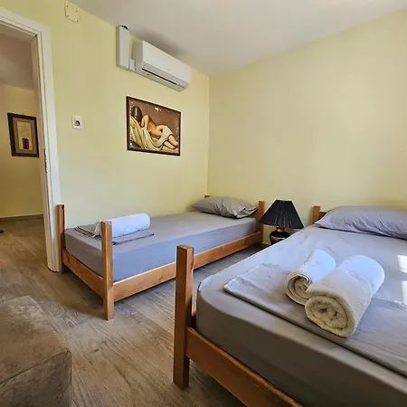 Lemon House Хостел *