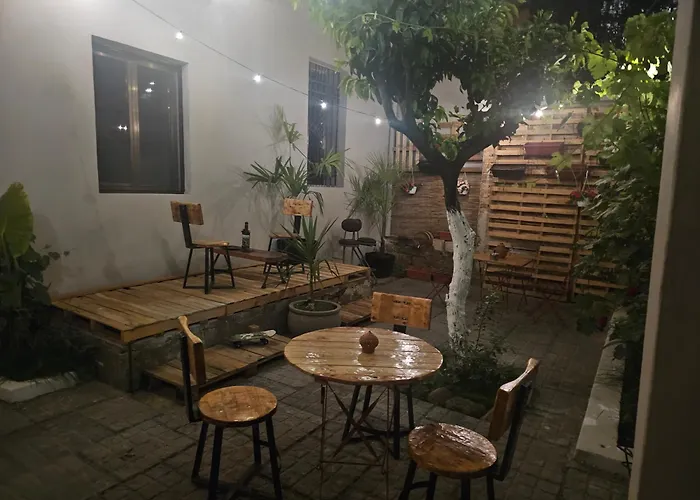 Hostel Lemon House Tirana