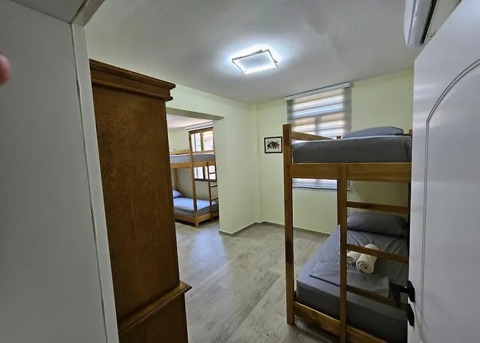 Hostel Lemon House Tirana