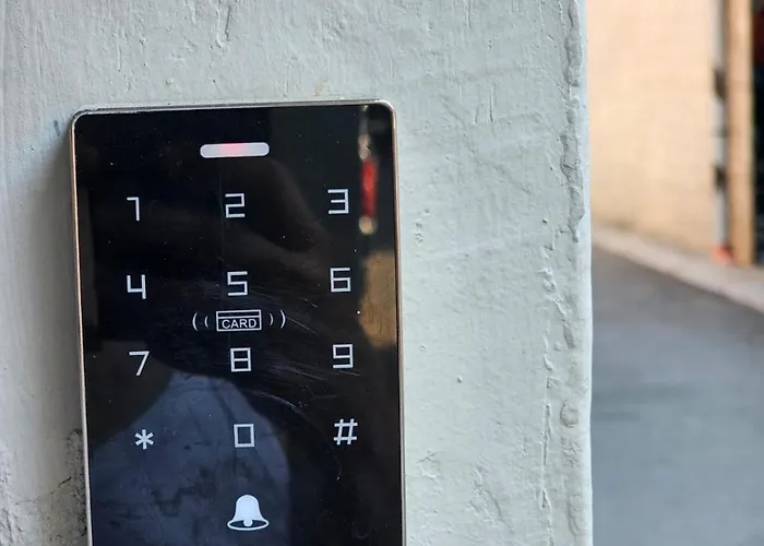 Hostel Lemon House *