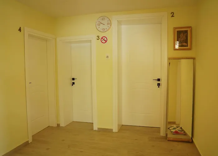 Lemon House * Tirana