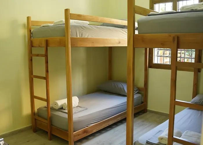 Hostel Lemon House *